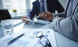 pemakai laporan keuangan